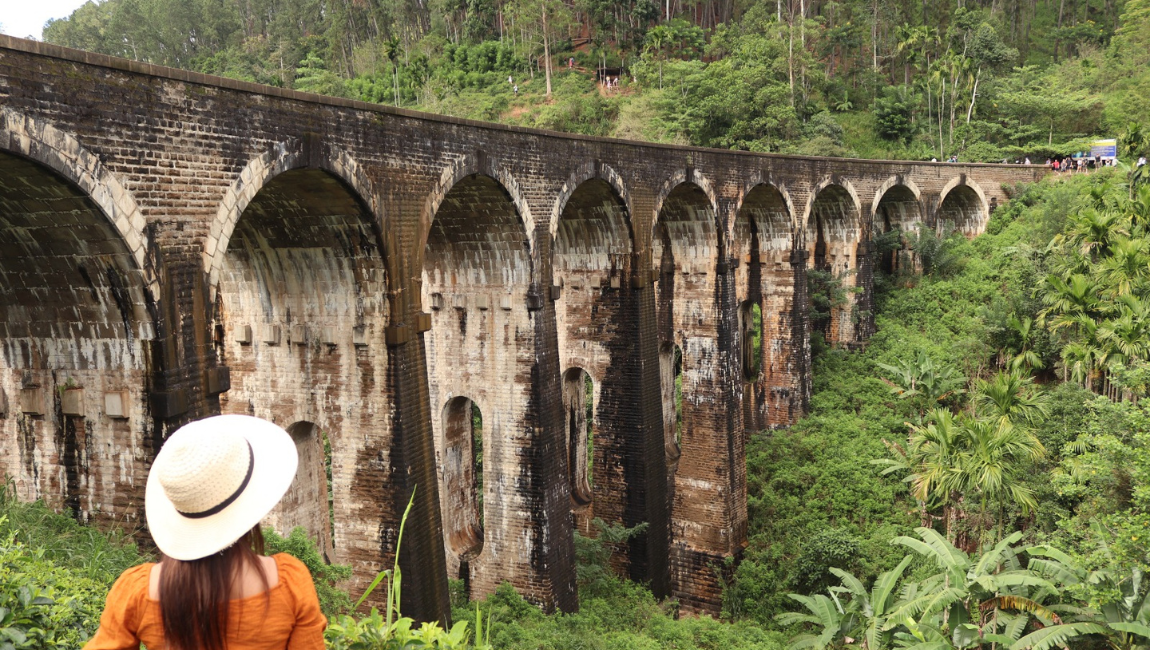 Arches Bridge Garden View – Ella Hill Country Attraction