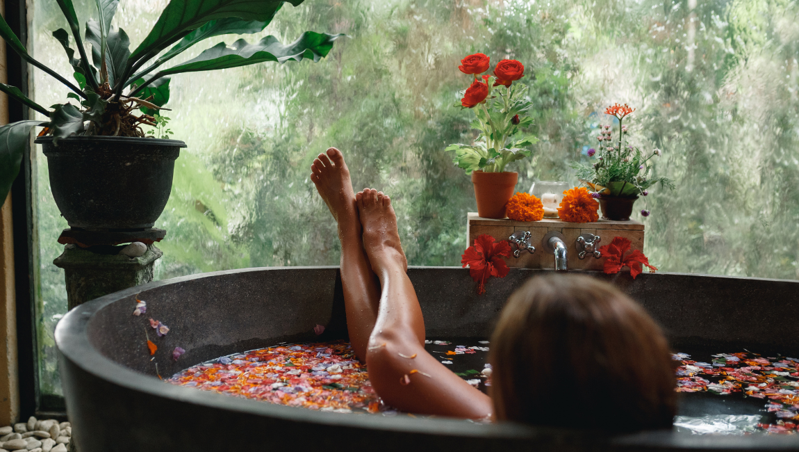 woman-relaxing-outdoor-bath
